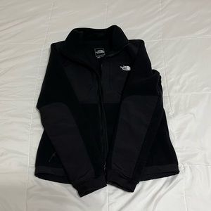 Women’s Northface Black Denali Size M